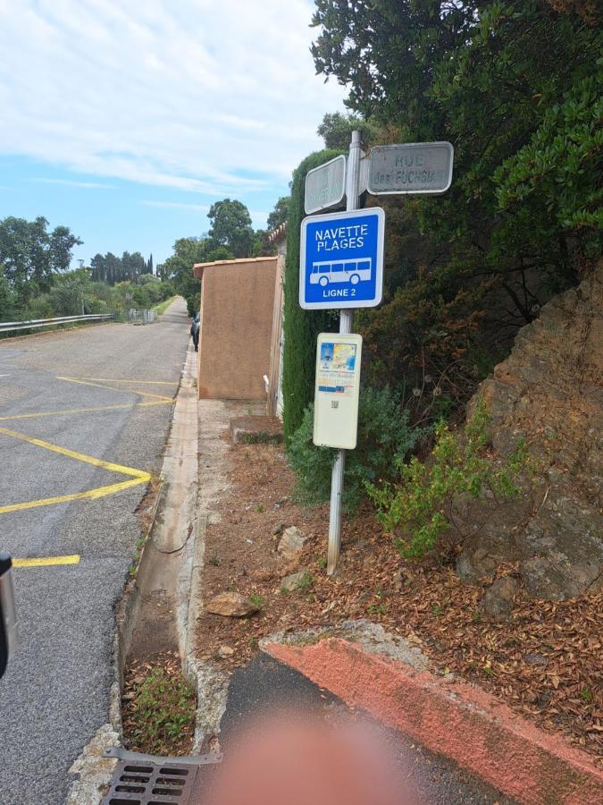Location Vacance Vue Mer 4 A 6 Personnes Cavalaire-sur-Mer Extérieur photo