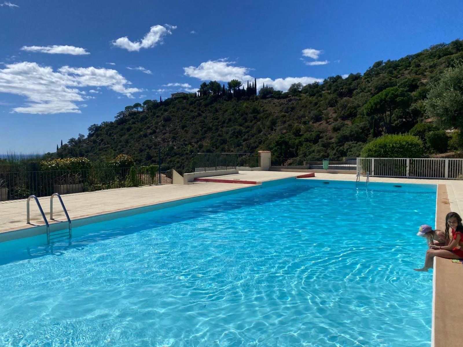 Location Vacance Vue Mer 4 A 6 Personnes Cavalaire-sur-Mer Extérieur photo